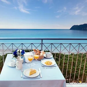 Grand 4*, Alassio Italia